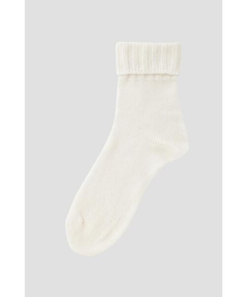 MARGARET HOWELL（マーガレットハウエル）の「COTTON LINEN SOCK（ソックス/靴下・レディース・ブラック/カーキ/ホワイト・FREE）」の2枚目の写真