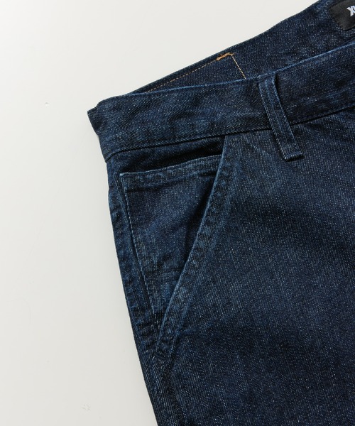 XLARGE（エクストララージ）の「OLD ENGLISH DENIM PAINTER PANTS（デニムパンツ・メンズ・インディゴブルー/ブラック・30inch/32inch/34inch/36inch）」の16枚目の写真