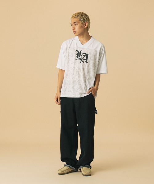 XLARGE（エクストララージ）の「OLD ENGLISH DENIM PAINTER PANTS（デニムパンツ・メンズ・インディゴブルー/ブラック・30inch/32inch/34inch/36inch）」の5枚目の写真