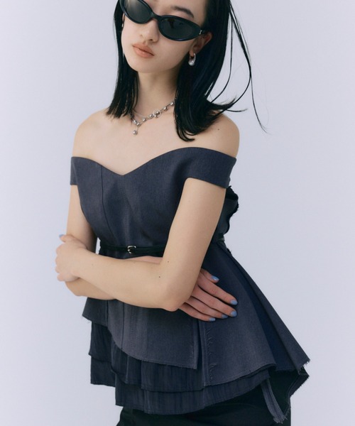 ペプラムフリルトップス LILY BROWN｜ペプラムフリルトップス | Rakuten Fashion(楽天