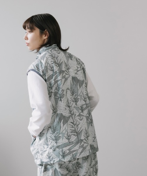 and wander×GRAMICCI brushed vest ジップベスト