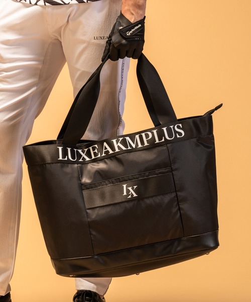 LUXEAKMPLUS(リュクスエイケイエムプラス)の「LUXEAKMPLUS(リュクスエイケイエムプラス)ゴルフ ロゴ刺繍 ワイドトートバック(トートバッグ・メンズ・ブラック/カーキ/ホワイト・ONE SIZE)」の2枚目の写真