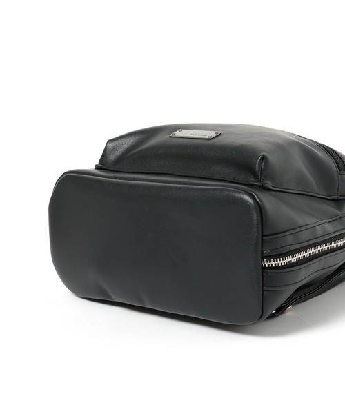 BAYFLOW（ベイフロー）の「[小ぶりでも収納力抜群]フェイクレザー2WAYリュック（バックパック/リュック・レディース・ブラック/サックスブルー・FREE）」の11枚目の写真