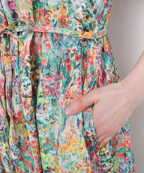 l'atelier du savon（アトリエドサボン）の「●生い茂る野原のプリント　ワンピース（ワンピース・レディース・オレンジ/ピンク・FREE）」の4枚目の写真