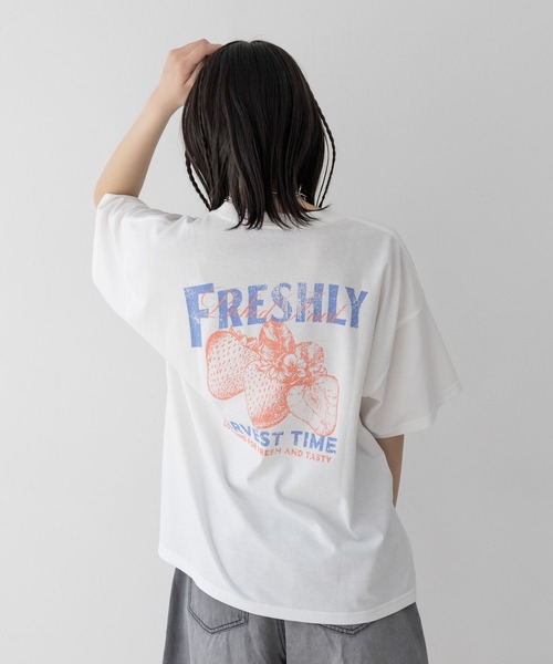 repipi armario（レピピ アルマリオ）の「チョベリグルーズTEE（Tシャツ/カットソー・キッズ・イエロー/ブラック系3/ホワイト系2/ホワイト系1/ブラック系1/ブラック系2/ホワイト系3/ピンク/サックスブルー/ブラック系4/ブラック系5/ホワイト系4/ホワイト系5/ホワイト系6/イエロー系2/ピンク系2・LARGE/MEDIUM/SMALL）」の4枚目の写真