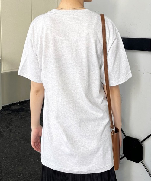 RGY(アールジーワイ)の「【RGY】BY YOUR SIDE デザインプリントTシャツ(Tシャツ/カットソー・レディース・オートミール/ホワイト・LARGE/MEDIUM)」の16枚目の写真