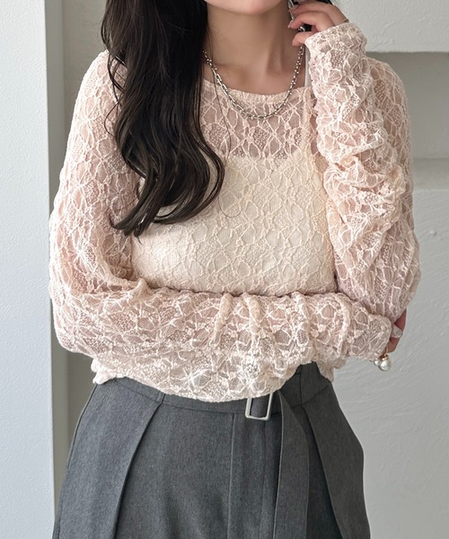 apres jour clair(アプレジュールクレア)の「【apres jour clair】シャーリングレーストップス(Tシャツ/カットソー・レディース・アイボリー/ピンクベージュ/ブラック/ブラウン系その他・X-LARGE/フリー)」の4枚目の写真