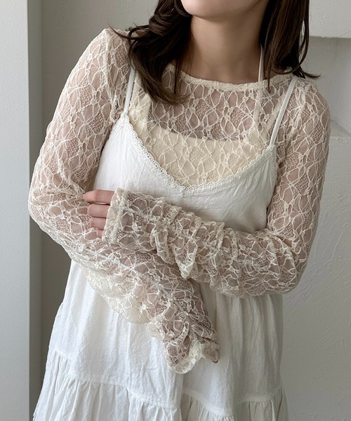 apres jour clair(アプレジュールクレア)の「【apres jour clair】シャーリングレーストップス(Tシャツ/カットソー・レディース・アイボリー/ピンクベージュ/ブラック/ブラウン系その他・X-LARGE/フリー)」の2枚目の写真