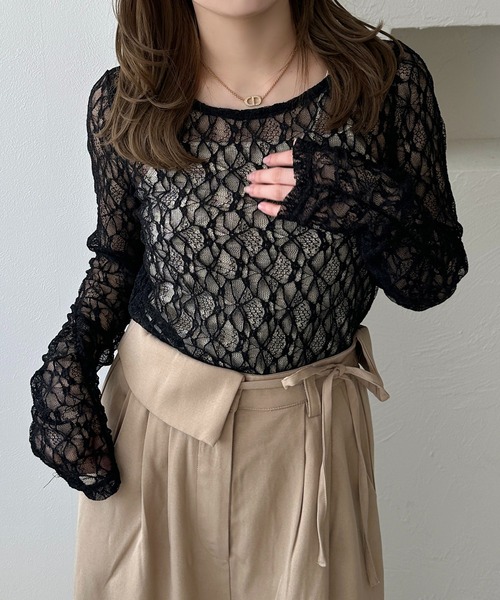 apres jour clair(アプレジュールクレア)の「【apres jour clair】シャーリングレーストップス(Tシャツ/カットソー・レディース・アイボリー/ピンクベージュ/ブラック/ブラウン系その他・X-LARGE/フリー)」の3枚目の写真