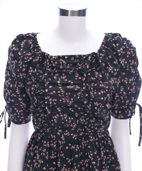 CLEAR BASIC（クリアベーシック）の「ドロストリボンペプラムブラウス[バレエコア 着回し抜群]≪SS新作≫（シャツ/ブラウス・レディース・イエロー/オフホワイト/ネイビー/ブラック系その他/ホワイト系その他・F）」の14枚目の写真