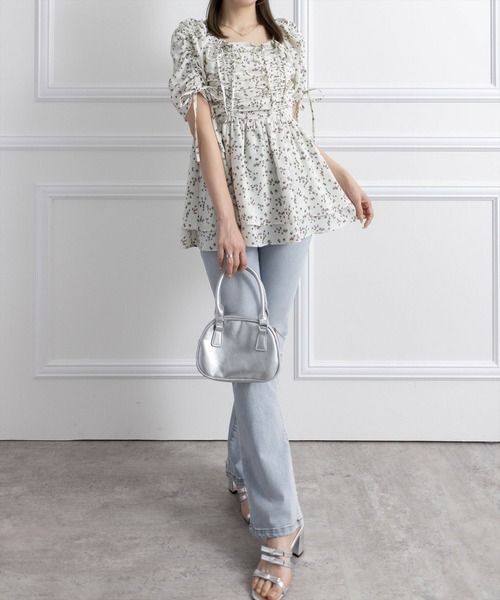 CLEAR BASIC（クリアベーシック）の「ドロストリボンペプラムブラウス[バレエコア 着回し抜群]≪SS新作≫（シャツ/ブラウス・レディース・イエロー/オフホワイト/ネイビー/ブラック系その他/ホワイト系その他・F）」の6枚目の写真