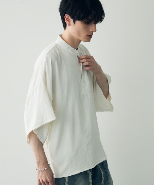 Shoowtime(ショウタイム)の「Over size wide sleeve tops / オーバーサイズワイドスリーブノーカラー ヘンリーネック トップス(Tシャツ/カットソー・メンズ・ホワイト/ブラック・LARGE/MEDIUM/SMALL)」の4枚目の写真