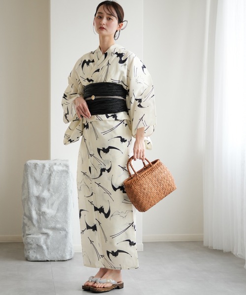 utatane（ウタタネ）の「選べる浴衣3点セット ニコアンティークオリジナル 国内染色（浴衣・レディース・ブラック系2/ネイビー系2/ホワイト系1/ブラック系1/グレー系1/ネイビー系1/パープル系1/ブルー系1/ブラック系3/レッド系1/レッド系2/レッド系3/ホワイト系2/ブルー系2/パープル系2・FREE）」の2枚目の写真