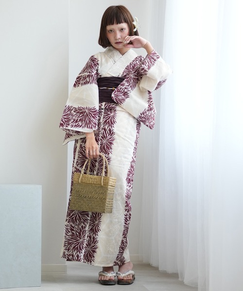 utatane（ウタタネ）の「選べる浴衣3点セット ニコアンティークオリジナル 国内染色（浴衣・レディース・ブラック系2/ネイビー系2/ホワイト系1/ブラック系1/グレー系1/ネイビー系1/パープル系1/ブルー系1/ブラック系3/レッド系1/レッド系2/レッド系3/ホワイト系2/ブルー系2/パープル系2・FREE）」の15枚目の写真