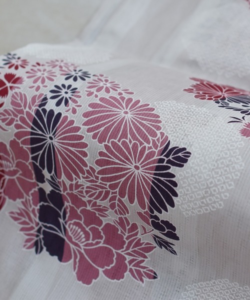 utatane（ウタタネ）の「選べる浴衣3点セット ニコアンティークオリジナル 国内染色（浴衣・レディース・ブラック系2/ネイビー系2/ホワイト系1/ブラック系1/グレー系1/ネイビー系1/パープル系1/ブルー系1/ブラック系3/レッド系1/レッド系2/レッド系3/ホワイト系2/ブルー系2/パープル系2・FREE）」の16枚目の写真