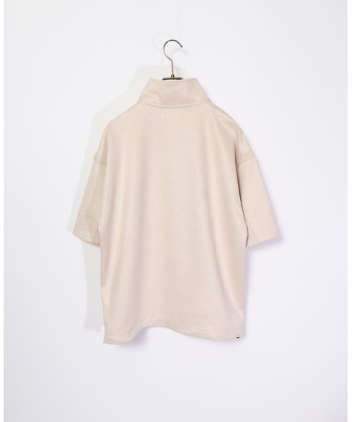 ATELANE(アテレーン)の「ATELANE/ライトスエードポンチ ハーフZIP(Tシャツ/カットソー・メンズ・ブラック/グレー/アイボリー・LARGE/MEDIUM/X-LARGE)」の4枚目の写真