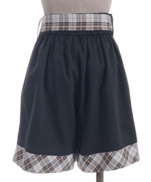 axes femme POETIQUE(アクシーズファムポエティック)の「バイカラーショートパンツ(その他パンツ・レディース・ブラック/ネイビー・MEDIUM)」の11枚目の写真