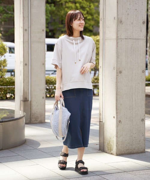 ikka（イッカ）の「GOKU楽冷感タイトスカート（スカート・レディース・ブラック/ネイビー/ダークベージュ・M/L/S）」の6枚目の写真