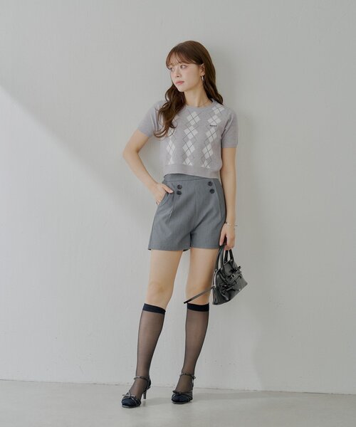 Chico（チコ）の「サイドボタンデザインショートパンツ（その他パンツ・レディース・ベージュ/ブラック系その他2/グレー・FREE）」の6枚目の写真