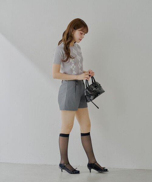 Chico（チコ）の「サイドボタンデザインショートパンツ（その他パンツ・レディース・ベージュ/ブラック系その他2/グレー・FREE）」の7枚目の写真