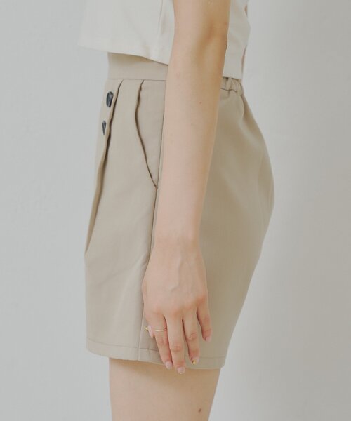 Chico（チコ）の「サイドボタンデザインショートパンツ（その他パンツ・レディース・ベージュ/ブラック系その他2/グレー・FREE）」の14枚目の写真
