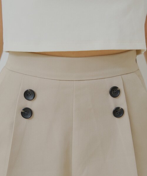 Chico（チコ）の「サイドボタンデザインショートパンツ（その他パンツ・レディース・ベージュ/ブラック系その他2/グレー・FREE）」の17枚目の写真