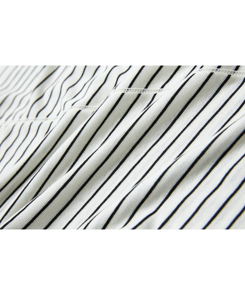 tageechita(タジチタ)の「【tageechita】アシンメトリーヘム Sラインステッチ フィットTシャツ(Tシャツ/カットソー・レディース・ホワイト×ブラック/グレー・S/M/L)」の11枚目の写真