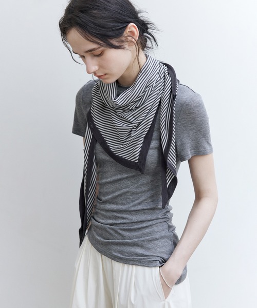 tageechita(タジチタ)の「【tageechita】アシンメトリーヘム Sラインステッチ フィットTシャツ(Tシャツ/カットソー・レディース・ホワイト×ブラック/グレー・S/M/L)」の17枚目の写真