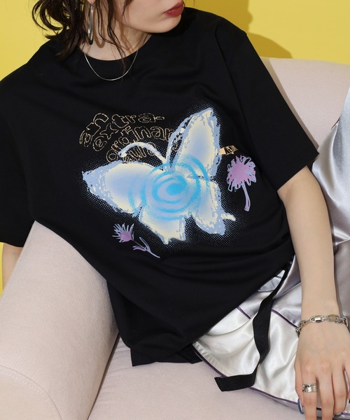 NERDY（ノルディ）の「ドリームライク バタフライ 半袖 Tシャツ（Tシャツ/カットソー・メンズ・ホワイト/イエロー/ブラック・M/S/L）」の2枚目の写真