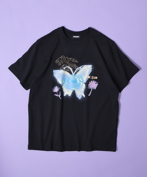 NERDY（ノルディ）の「ドリームライク バタフライ 半袖 Tシャツ（Tシャツ/カットソー・メンズ・ホワイト/イエロー/ブラック・M/S/L）」の9枚目の写真