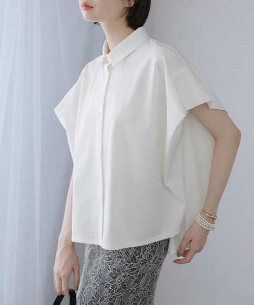 La TOTALITE（ラトータリテ）の「【洗える】ストレッチシャツ（シャツ/ブラウス・レディース・ブラック/ホワイト/ベージュ/サックスブルー・FREE）」の3枚目の写真