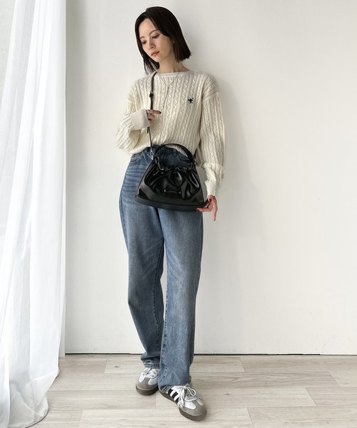 classicalelf（クラシカルエルフ）の「シックな艶めき、大人の余裕。フェイクレザーフリルギャザーハンドバッグ（ハンドバッグ・レディース・ブラック/ブラウン・ONE SIZE）」の7枚目の写真