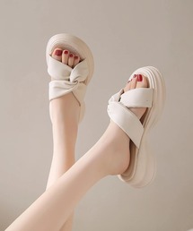 L LABEL（エルラベル）の「クロスベルト厚底サンダル（サンダル）」