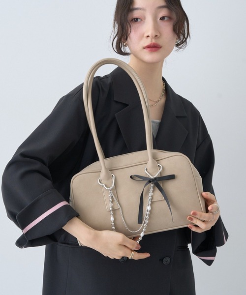 earth music&ecology（アースミュージックアンドエコロジー）の「ワイドスクエアボストンバッグ（ボストンバッグ・レディース・キャメル/ベージュ・FREE）」の7枚目の写真