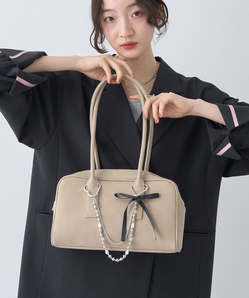 earth music&ecology（アースミュージックアンドエコロジー）の「ワイドスクエアボストンバッグ（ボストンバッグ・レディース・キャメル/ベージュ・FREE）」の6枚目の写真