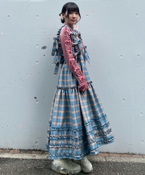 Candy Stripper（キャンディストリッパー）の「DOLLY RIBBON VELOUR トップス（Tシャツ/カットソー・レディース・スモークピンク/ブラック/オフホワイト/チャコール・FREE）」の18枚目の写真