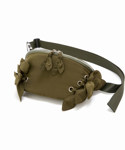 Casselini（キャセリーニ）の「Casselini(キャセリーニ)リボンウエストポーチ（ボディバッグ/ウエストポーチ・レディース・カーキ/レッド/シルバー/ブラック・FREE）」の13枚目の写真