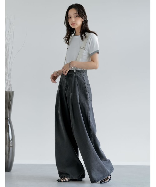 Re:EDIT（リエディ）の「[低身長/高身長サイズ有]サスペンダー付きツータックワイドデニムパンツ（デニムパンツ・レディース・ネイビー/ブラック/ブルー・SHORT/MEDIUM/TALL/LARGE）」の6枚目の写真
