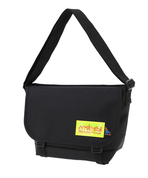 Manhattan Portage（マンハッタンポーテージ）の「NY MESSENGER BAG JR (MD) BP W/DIV LVL TMP（メッセンジャーバッグ・メンズ・ブラック・MEDIUM）」の9枚目の写真