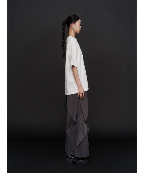 UN3D.(アンスリード)の「BACK LOGO PRINT T-SH / バックロゴプリントTシャツ(Tシャツ/カットソー・レディース・ホワイト/ブラック・FREE)」の20枚目の写真