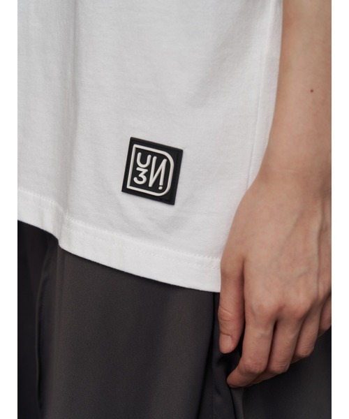 UN3D.(アンスリード)の「BACK LOGO PRINT T-SH / バックロゴプリントTシャツ(Tシャツ/カットソー・レディース・ホワイト/ブラック・FREE)」の17枚目の写真
