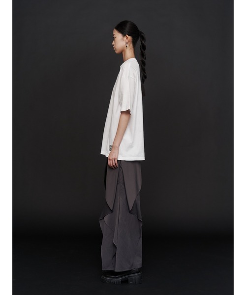 UN3D.(アンスリード)の「BACK LOGO PRINT T-SH / バックロゴプリントTシャツ(Tシャツ/カットソー・レディース・ホワイト/ブラック・FREE)」の19枚目の写真