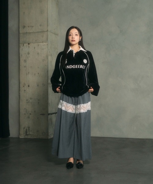 ANDGEEBEE(アンジービー)の「UNISEX パイピングユニフォームトップス(その他トップス・レディース・ブラック/アイボリー・FREE)」の5枚目の写真