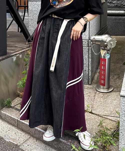 DOUBLE NAME（ダブルネーム）の「ジャージMIXデニムフレアスカート（スカート・レディース・ネイビー/ブラック・FREE）」の2枚目の写真