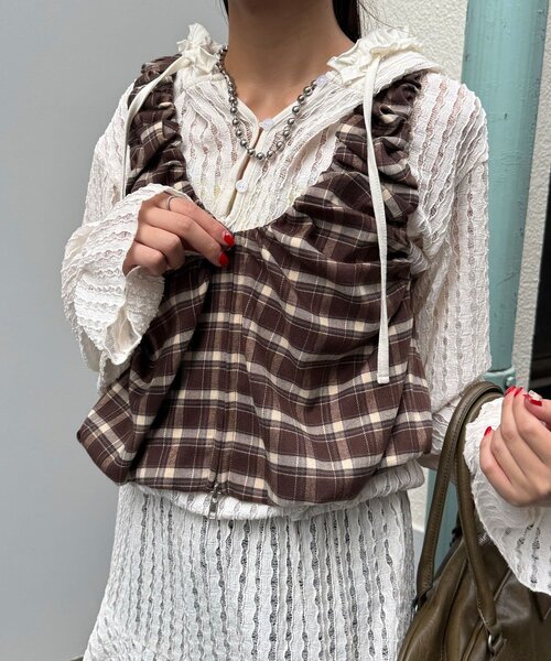 CIAOPANIC（チャオパニック）の「シャーリングチェックジップベスト（ベスト・レディース・レッド/グリーン/ブラウン・ONE SIZE）」の4枚目の写真