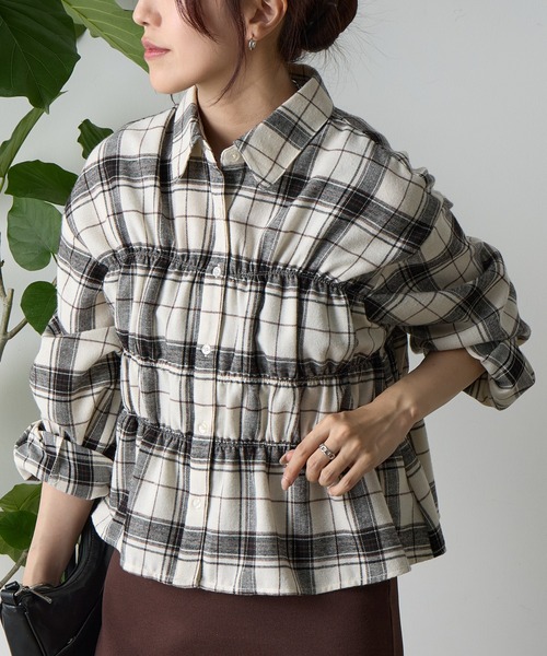 COLONY 2139(コロニートゥーワンスリーナイン)の「起毛チェックシャーリングブラウス(シャツ/ブラウス・レディース・アイボリー/ブラック/ボルドー・FREE)」の2枚目の写真