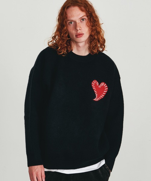 Revo.(レボ)の「【25AW新色追加】Revo. ワンポイント ハートステッチデザイン ルーズニット プルオーバー(ニット/セーター・メンズ・ブラック/グレー/ブルー/レッド・FREE)」の2枚目の写真