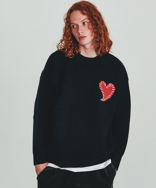 Revo.(レボ)の「【25AW新色追加】Revo. ワンポイント ハートステッチデザイン ルーズニット プルオーバー(ニット/セーター・メンズ・ブラック/グレー/ブルー/レッド・FREE)」の9枚目の写真