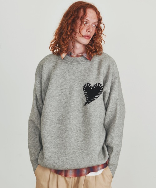 Revo.(レボ)の「【25AW新色追加】Revo. ワンポイント ハートステッチデザイン ルーズニット プルオーバー(ニット/セーター・メンズ・ブラック/グレー/ブルー/レッド・FREE)」の17枚目の写真