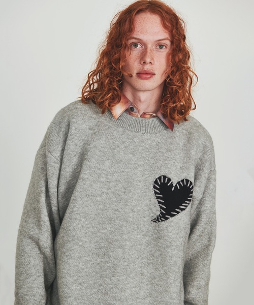 Revo.(レボ)の「【25AW新色追加】Revo. ワンポイント ハートステッチデザイン ルーズニット プルオーバー(ニット/セーター・メンズ・ブラック/グレー/ブルー/レッド・FREE)」の13枚目の写真